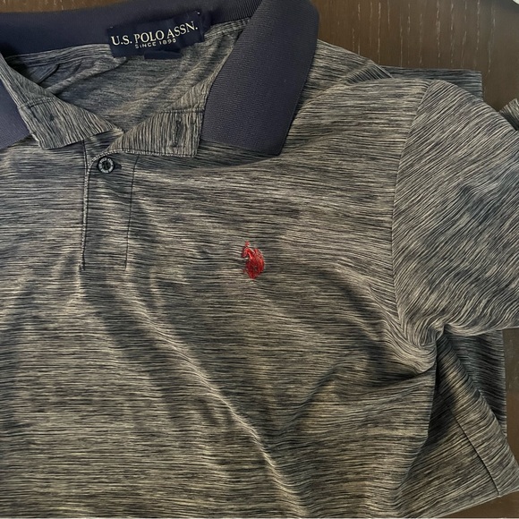 Men's Medium Shirt Bundle! 2 for 10! - Picture 3 of 9